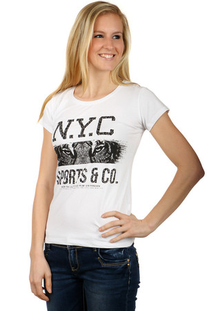 Women's Cotton T-Shirt with Round Neck. Front part with distinctive safari motif and lettering. Back part monochrome. Short