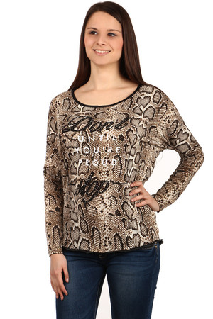 Fashion long-sleeved shirt and inscription with rhinestones. Stylish snake pattern. Material: 94% polyester, 6% elastane.