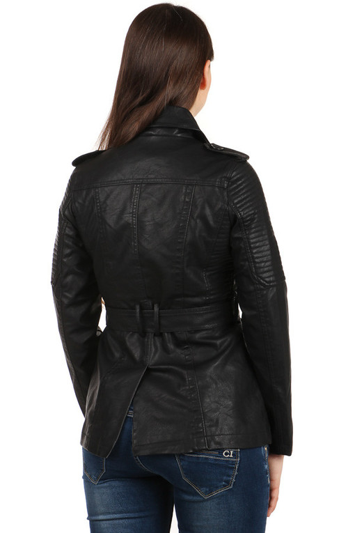 Women's jacket with zipper on the side