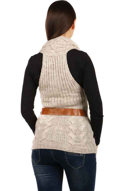 Women's knitted vest