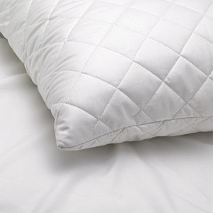 Quilted pillow, suitable for allergy sufferers. Stitching may vary slightly (does not affect functionality) Size 70×90 cm.