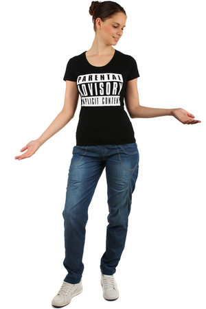 Comfortable simple t-shirt with lettering. Material: 95% cotton, 5% elastane