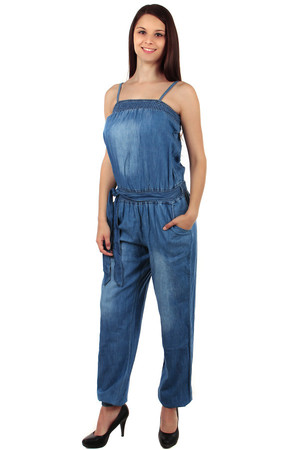 Comfortable ladies loose overall with hangers and strap. Elastic waistband at legs and top. Material: 100% cotton