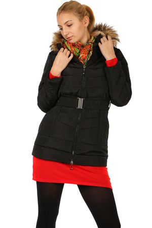 Women's winter quilted jacket with belt. A fur coat on the hood. Use in the city / leisure. Zip fastening. Up to size XXXL.
