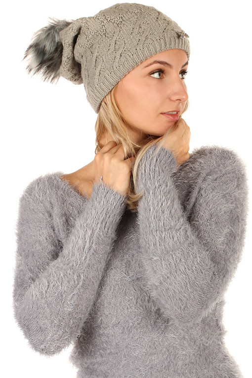Women's winter hat with pompon