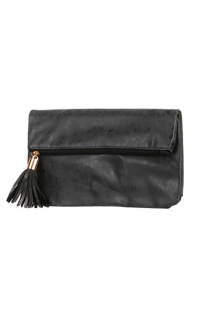 Tassel Rectangular Envelope - A Great Choice of Colors. Turning on two patents. One large zippered pocket inside. The handbag