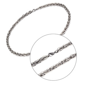 Massive neck chain made of surgical steel. Dimensions: 58cm long, 0.8cm wide, 0.8cm thick.