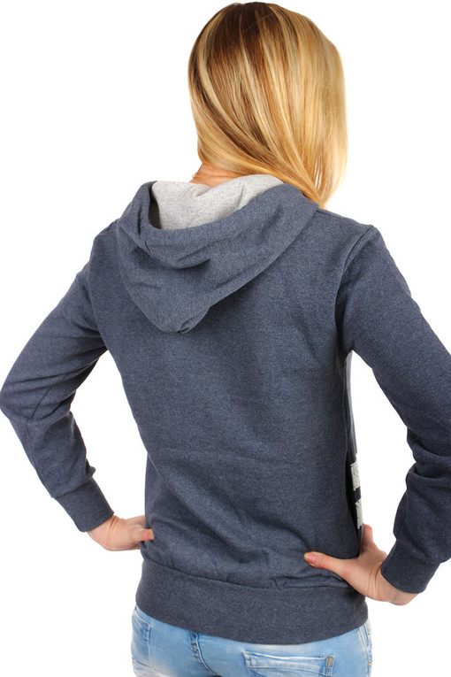 Women's sports sweatshirt hood and print