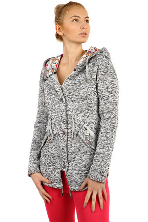 Women's insulated jacket with button fastening and hood. The distinctive pattern of the inside of the hood, which also