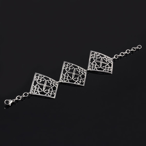 Bracelet made of stainless steel with large ornaments
