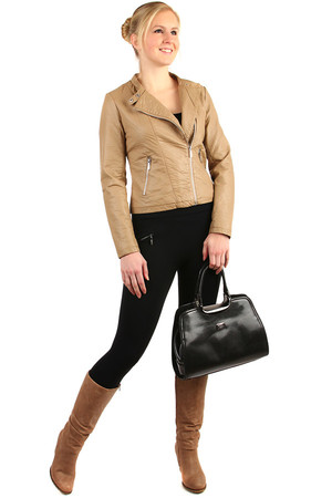 Short leatherette ladies jacket with asymmetrical fastening. Suitable for spring / autumn. Material: upper 60% polyurethane,