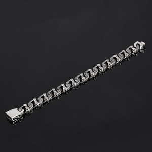 Solid surgical steel bracelet. Dimensions: width 15mm, mesh length 20mm, thickness 5mm, length 22cm