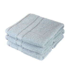 High-quality terry towel in warm colors with a modern pattern. High suction ability. With practical hanging loop. Weight: 475