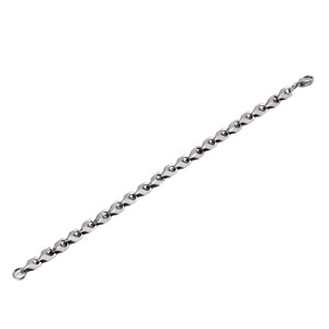 Narrow surgical steel bracelet. Dimensions: width 6mm, mesh length 11mm, length 22.5cm.