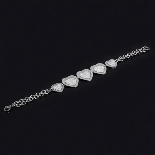 Bracelet made of surgical steel connected by heart