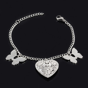 Bracelet made of surgical steel heart and butterflies. Dimensions: length adjustable 17,5-21cm, width 3mm, butterfly 19 x