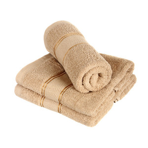 Quality terry towel with modern pattern. High suction power. Size: 70 x 140 cm. Material: 100% cotton.