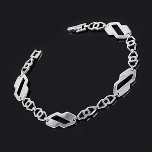 Surgical steel bracelet made of asymmetric elements. width 6mm, mesh length 20mm, thickness 1mm, length 21,5cm
