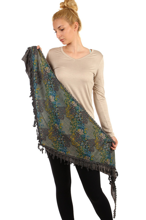 Ladies scarf with floral print