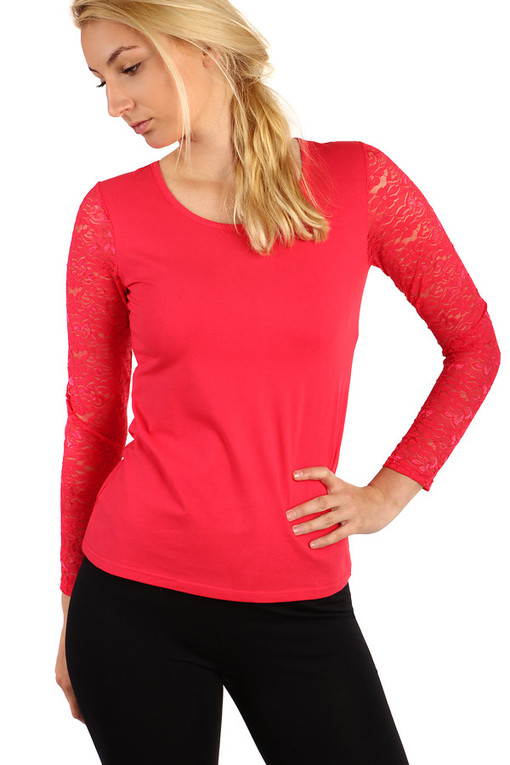 Women's t-shirt lace sleeves