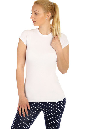Ladies cotton t-shirt in practical length. Round neckline. Short sleeve. To choose from two color variants. Suitable for