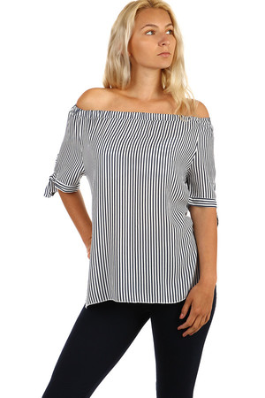 Elegant ladies striped blouse with carmen neckline. Back slightly elongated. The sewn-in rubber allows the neckline to be