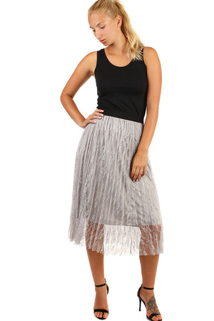 Women's tulle skirt to the knees. Monochrome decorated with lace. Material : 100% polyester