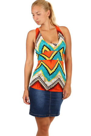 Extravagant patterned tank top with chain on back. Material: 95% polyester, 5% elastane.