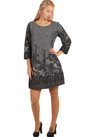 Ladies dress with a pattern and 3/4 sleeves. Suitable for spring and autumn. Material: 50% polyester, 50% viscose Import: