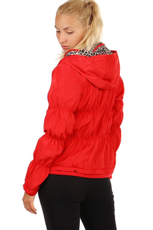 Women's quilted zipped jacket with hood