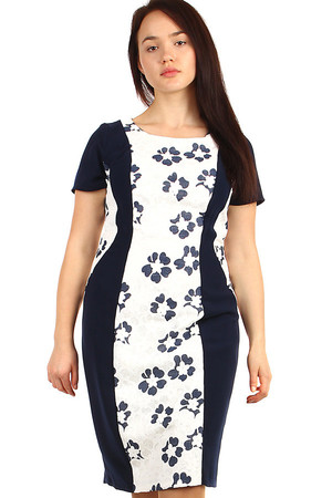 Women's dress with slimming effect and floral print. Also suitable for plump. Up to 50. Material: 100% polyester. Import: