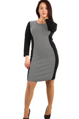 Long-sleeved cotton dress and slimming effect. Also suitable for plump. Up to size 54. Material: 95% cotton, 5% polyester
