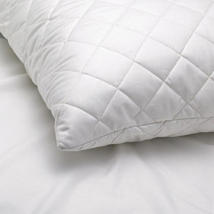 Quilted pillow, suitable for allergy sufferers. Stitching may vary (does not affect functionality) Size 40×60 cm Material