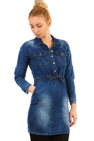 Women's denim dress with squeezing. Sleeves can be worn long or three-quarter, fixed with a button. The shade of the dress