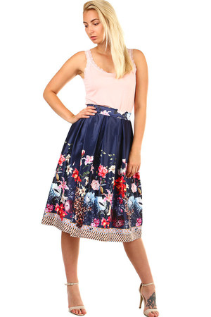 Women's folded midi skirt with floral print. Shiny - satin imitation. Zip fastening. Material: 50% polyester, 50% cotton.