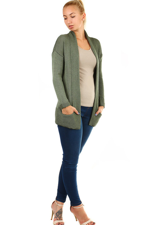 Knitted cardigan with pockets
