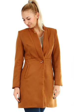 Elegant short ladies' coat of the A-style with button fastening. Design without hood. Suitable for autumn-winter. Material: