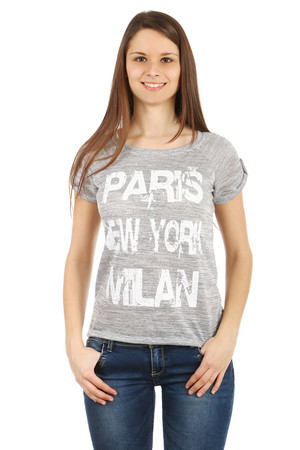 Modern t-shirt with print. Longer back. Import: Italy Material: 95% viscose, 5% elastane