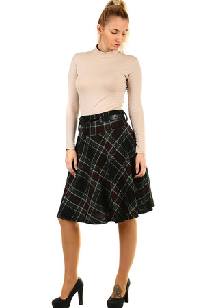 Ladies knitted skirt with check pattern. Suitable for spring, autumn and winter wear. knee length flexible waistband for
