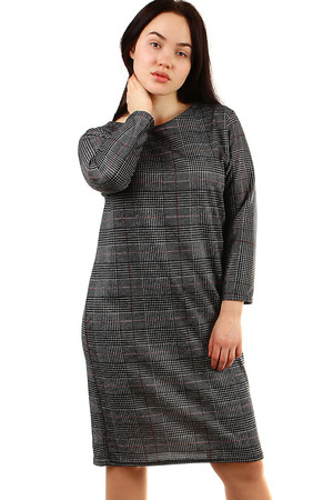 Knitted oversized women's dress looser cut round neckline on the back zip fastener longer sleeve knee length elastic material