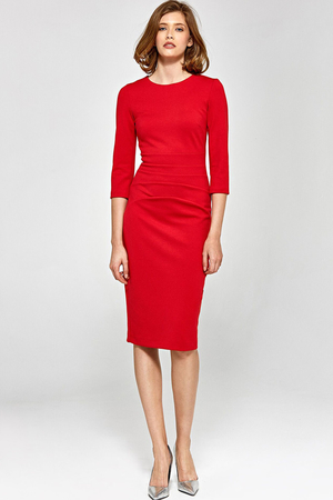 Evening women's dress with a sleeve cut to the knee, with three-quarter sleeves. Elegant dress suitable for both the office