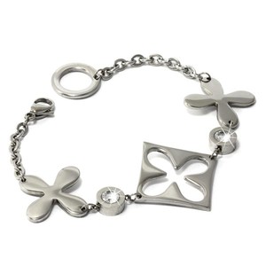 Surgical steel bracelet with four leaf clover. flower size 25mm x 25mm length adjustable 0 - 22,5cm