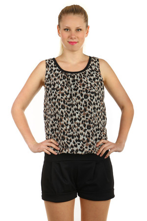 Women's short overakk with animal pattern on the top. Necktie binding. Suitable for summer. Import: Italy Material: 100%