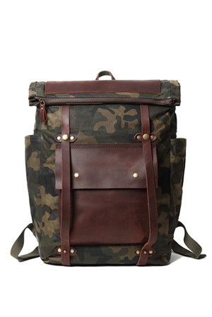 Medium rolling backpack in camouflage waterproof design the inner part of the backpack is completely lined reinforced