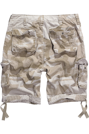 Men's comfortable ageless shorts by the German brand Brandit in a practical camouflage design. solid waist with metal zip