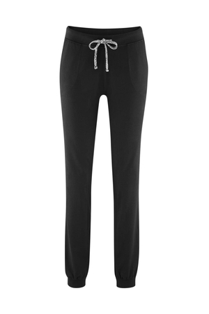 Organic cotton women's sweatpants from the German brand LIVING CRAFTS classic comfortable and fitting cut elastic at the
