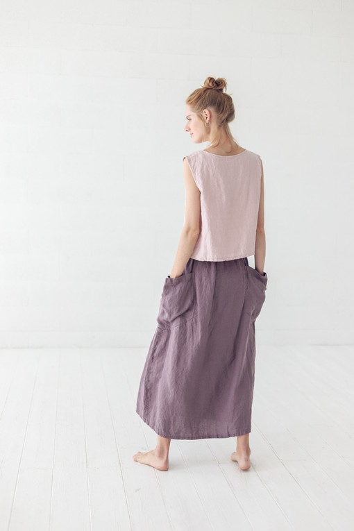 Linen maxi skirt with large pockets excellent quality