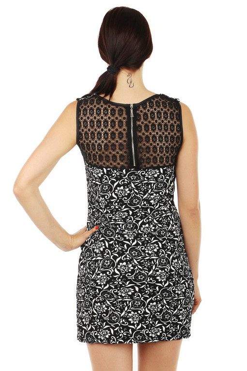Patterned dress with lace