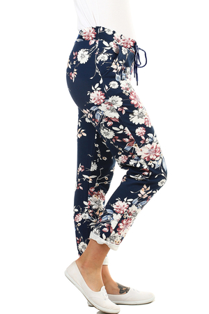 Flowered women's cotton pants - sweatpants romantic look thanks to the all-over motif of flowers rubber band sewn in at the