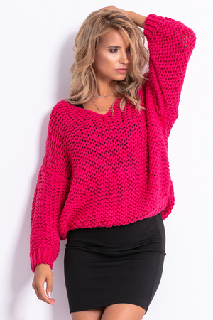 Women's knitted sweater with a coarse binding V - neckline low shoulder seams sleeves bordered by a cuff pleasant on the skin